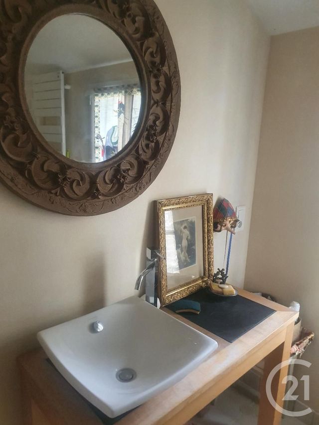 maison à vendre - 7 pièces - 182.61 m2 - CHATELLERAULT - 86 - POITOU-CHARENTES - Century 21 A.B.C.