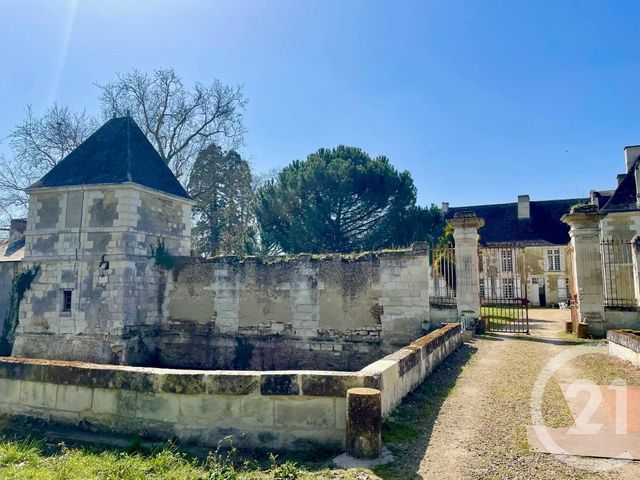 maison à vendre - 15 pièces - 601.81 m2 - ST GENEST D AMBIERE - 86 - POITOU-CHARENTES - Century 21 A.B.C.