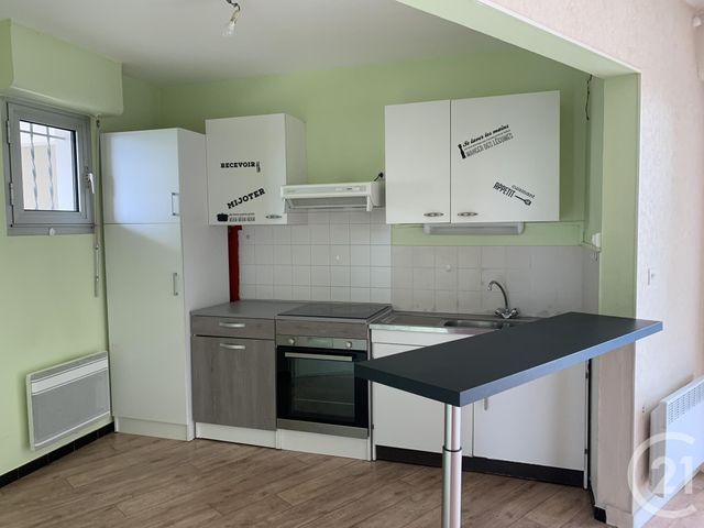 Appartement F3 à vendre - 4 pièces - 82.0 m2 - CHATELLERAULT - 86 - POITOU-CHARENTES - Century 21 A.B.C.
