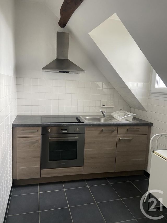 Appartement F1 à louer - 1 pièce - 23.01 m2 - CHATELLERAULT - 86 - POITOU-CHARENTES - Century 21 A.B.C.