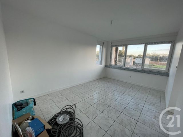 commerce à louer - 100.0 m2 - CHATELLERAULT - 86 - POITOU-CHARENTES - Century 21 A.B.C.