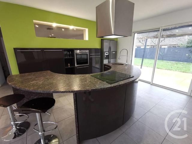 maison à vendre - 8 pièces - 181.34 m2 - CHATELLERAULT - 86 - POITOU-CHARENTES - Century 21 A.B.C.