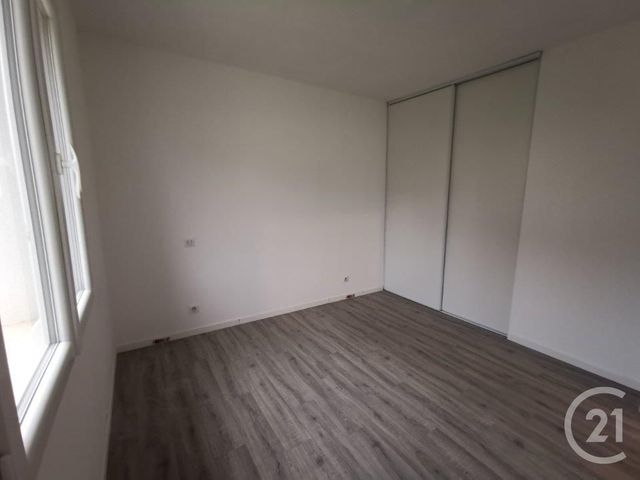 maison à vendre - 8 pièces - 181.34 m2 - CHATELLERAULT - 86 - POITOU-CHARENTES - Century 21 A.B.C.