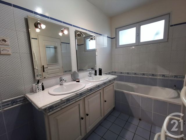 maison à vendre - 4 pièces - 110.0 m2 - CHATELLERAULT - 86 - POITOU-CHARENTES - Century 21 A.B.C.