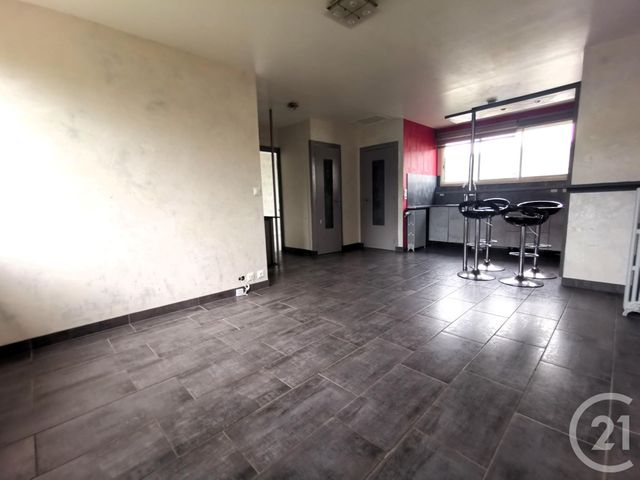 maison à vendre - 4 pièces - 75.0 m2 - CHATELLERAULT - 86 - POITOU-CHARENTES - Century 21 A.B.C.