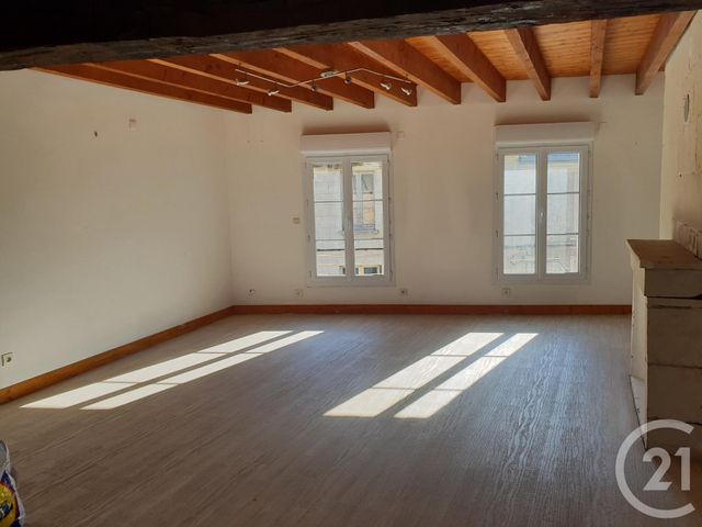 appartement à louer - 2 pièces - 57.0 m2 - CHATELLERAULT - 86 - POITOU-CHARENTES - Century 21 A.B.C.