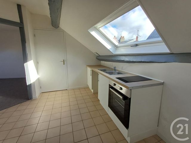 Appartement T2 à louer - 2 pièces - 29.55 m2 - CHATELLERAULT - 86 - POITOU-CHARENTES - Century 21 A.B.C.