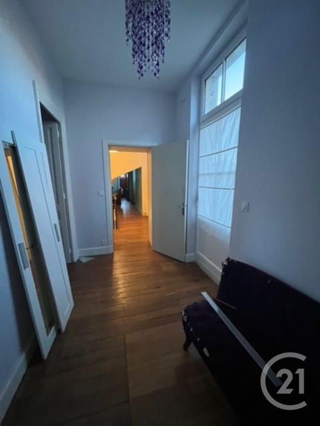 maison à vendre - 7 pièces - 220.0 m2 - CHATELLERAULT - 86 - POITOU-CHARENTES - Century 21 A.B.C.