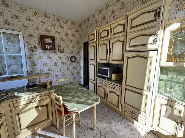 maison à vendre - 10 pièces - 243.0 m2 - CHATELLERAULT - 86 - POITOU-CHARENTES - Century 21 A.B.C.