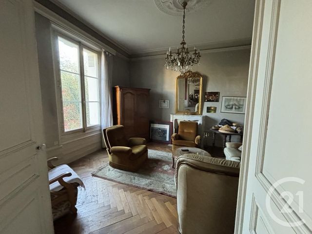 maison à vendre - 10 pièces - 243.0 m2 - CHATELLERAULT - 86 - POITOU-CHARENTES - Century 21 A.B.C.