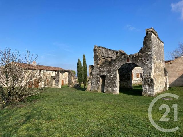 maison à vendre - 14 pièces - 501.0 m2 - ST GERVAIS LES TROIS CLOCHERS - 86 - POITOU-CHARENTES - Century 21 A.B.C.
