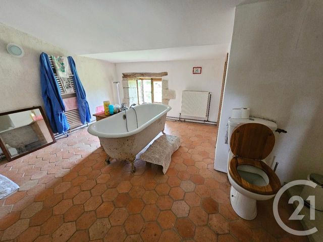 maison à vendre - 14 pièces - 501.0 m2 - ST GERVAIS LES TROIS CLOCHERS - 86 - POITOU-CHARENTES - Century 21 A.B.C.