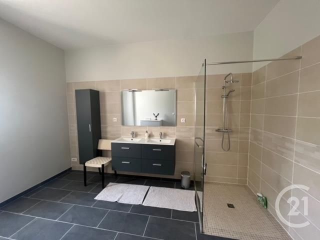 maison à vendre - 8 pièces - 343.0 m2 - AVAILLES EN CHATELLERAULT - 86 - POITOU-CHARENTES - Century 21 A.B.C.