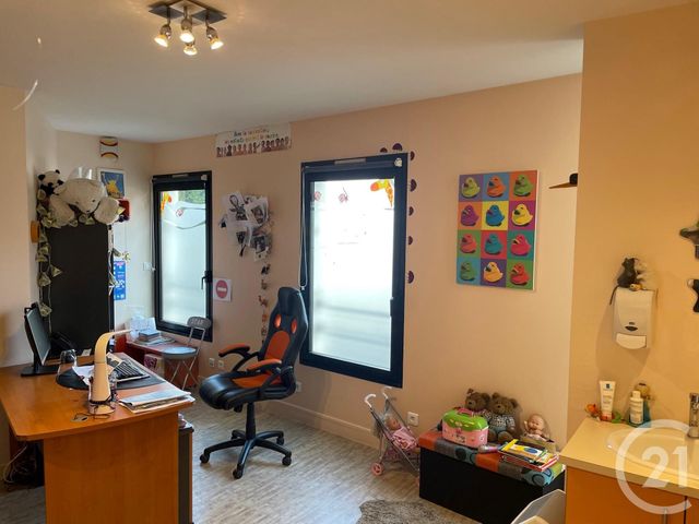 Appartement Local à vendre - 3 pièces - 75.0 m2 - CHATELLERAULT - 86 - POITOU-CHARENTES - Century 21 A.B.C.