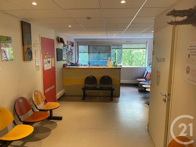 Appartement Local à vendre - 3 pièces - 75.0 m2 - CHATELLERAULT - 86 - POITOU-CHARENTES - Century 21 A.B.C.