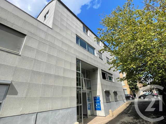 Appartement Local à vendre - 3 pièces - 75.0 m2 - CHATELLERAULT - 86 - POITOU-CHARENTES - Century 21 A.B.C.