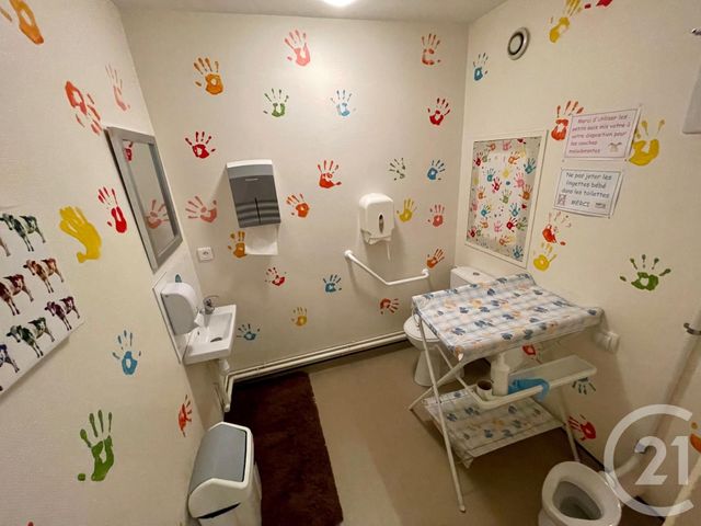 Appartement Local à vendre - 3 pièces - 75.0 m2 - CHATELLERAULT - 86 - POITOU-CHARENTES - Century 21 A.B.C.