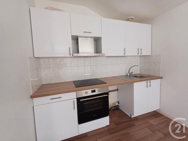 Appartement T3 à louer - 3 pièces - 60.0 m2 - CHATELLERAULT - 86 - POITOU-CHARENTES - Century 21 A.B.C.