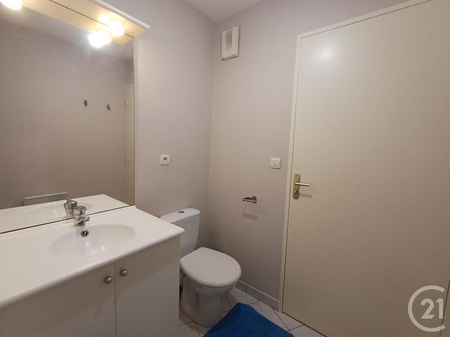 Appartement T1 à louer - 1 pièce - 28.2 m2 - CHATELLERAULT - 86 - POITOU-CHARENTES - Century 21 A.B.C.