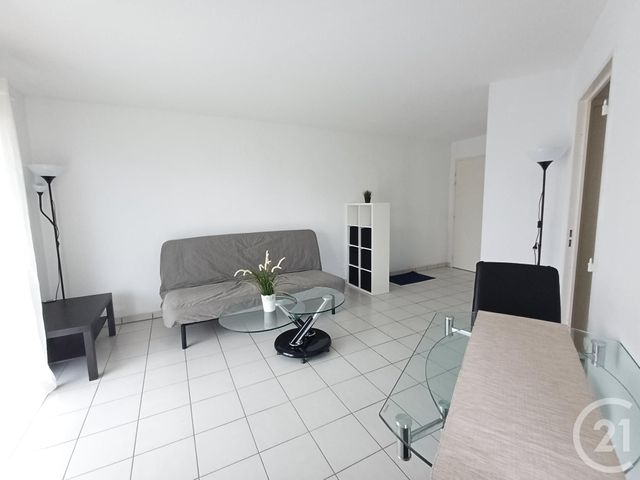 Appartement T1 à louer - 1 pièce - 28.2 m2 - CHATELLERAULT - 86 - POITOU-CHARENTES - Century 21 A.B.C.
