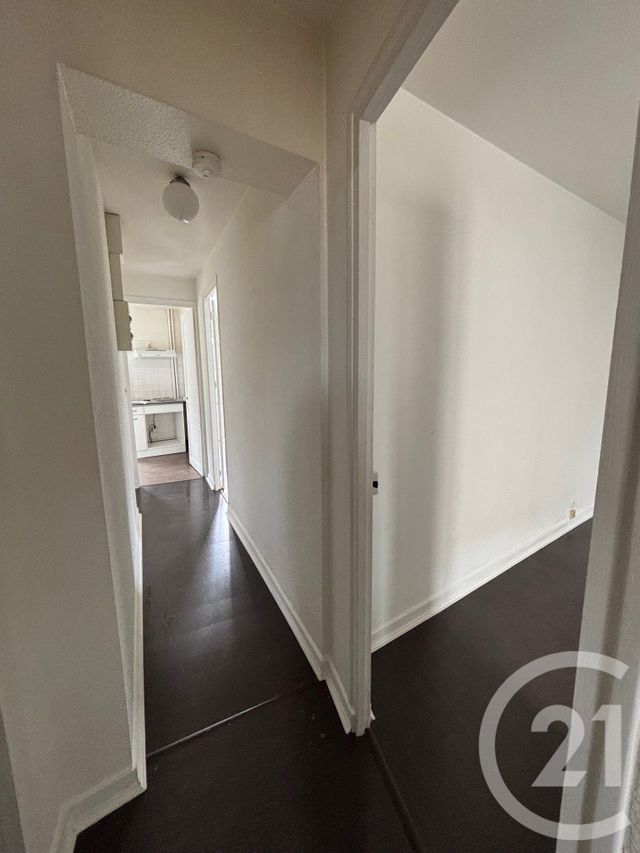 Appartement T2 à vendre - 2 pièces - 55.99 m2 - CHATELLERAULT - 86 - POITOU-CHARENTES - Century 21 A.B.C.