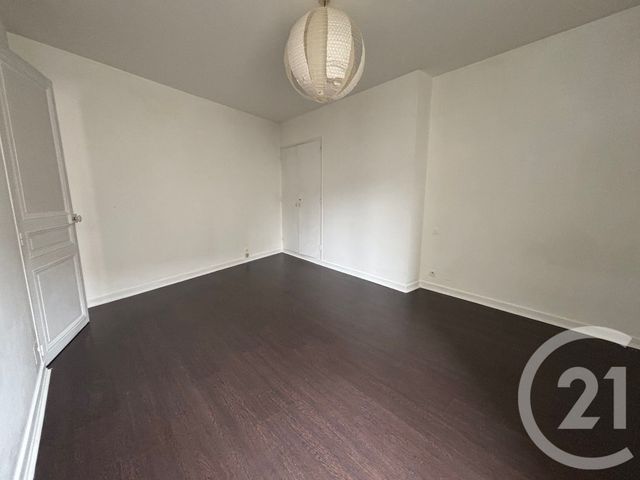 Appartement T2 à vendre - 2 pièces - 55.99 m2 - CHATELLERAULT - 86 - POITOU-CHARENTES - Century 21 A.B.C.