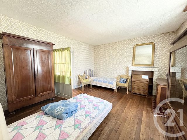 maison à vendre - 8 pièces - 200.61 m2 - CHATELLERAULT - 86 - POITOU-CHARENTES - Century 21 A.B.C.