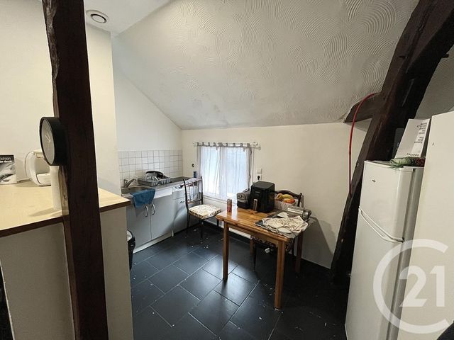 Afficher la photo en grand Appartement Studio à vendre - 1 pièce - 25.7 m2 - CHATELLERAULT - 86 - POITOU-CHARENTES - Century 21 A.B.C.