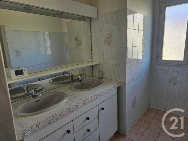 Afficher la photo en grand maison à vendre - 4 pièces - 102.32 m2 - CHATELLERAULT - 86 - POITOU-CHARENTES - Century 21 A.B.C.