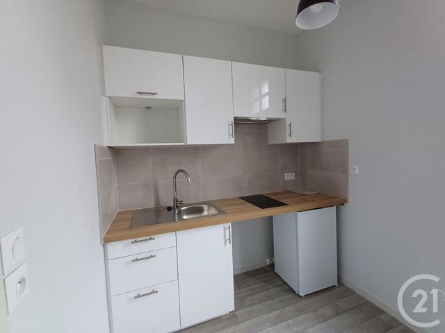 Appartement T1 à louer - 1 pièce - 31.78 m2 - CHATELLERAULT - 86 - POITOU-CHARENTES - Century 21 A.B.C.