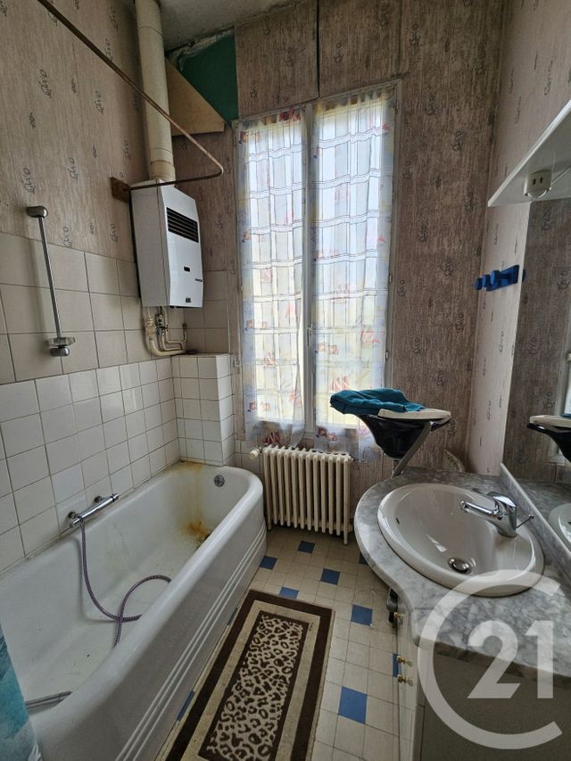 maison à vendre - 5 pièces - 147.45 m2 - CHATELLERAULT - 86 - POITOU-CHARENTES - Century 21 A.B.C.