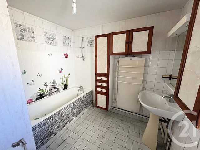 maison à vendre - 4 pièces - 116.48 m2 - CHATELLERAULT - 86 - POITOU-CHARENTES - Century 21 A.B.C.