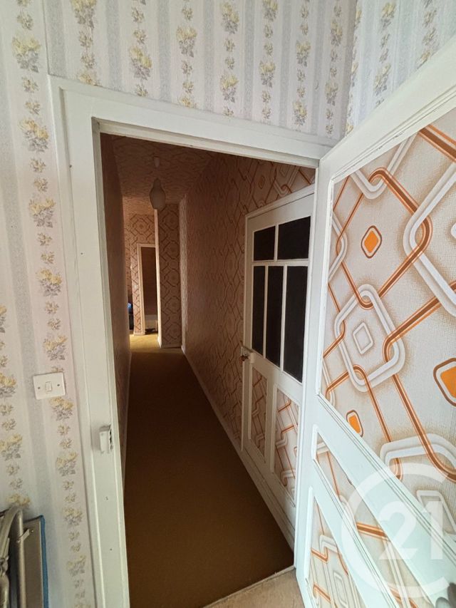 maison à vendre - 6 pièces - 169.78 m2 - COLOMBIERS - 86 - POITOU-CHARENTES - Century 21 A.B.C.