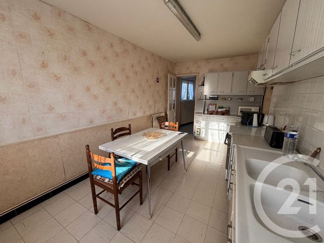 maison à vendre - 6 pièces - 169.78 m2 - COLOMBIERS - 86 - POITOU-CHARENTES - Century 21 A.B.C.