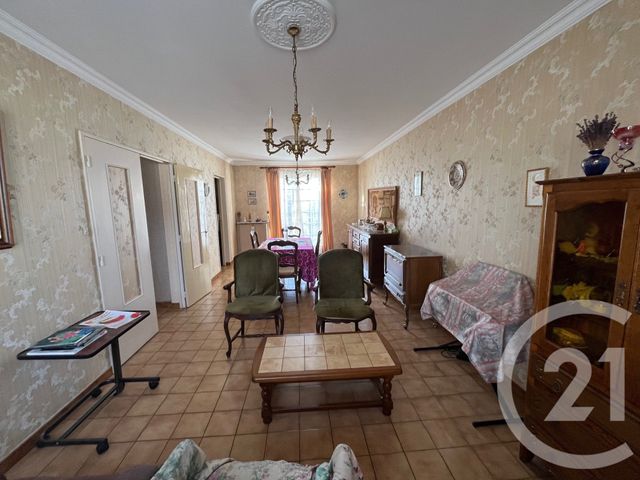 maison à vendre - 5 pièces - 102.24 m2 - CHATELLERAULT - 86 - POITOU-CHARENTES - Century 21 A.B.C.