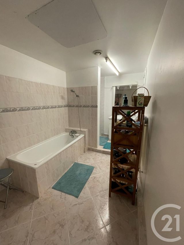 maison à vendre - 3 pièces - 90.0 m2 - CHATELLERAULT - 86 - POITOU-CHARENTES - Century 21 A.B.C.