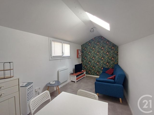 Appartement T2 à louer - 2 pièces - 31.28 m2 - CHATELLERAULT - 86 - POITOU-CHARENTES - Century 21 A.B.C.