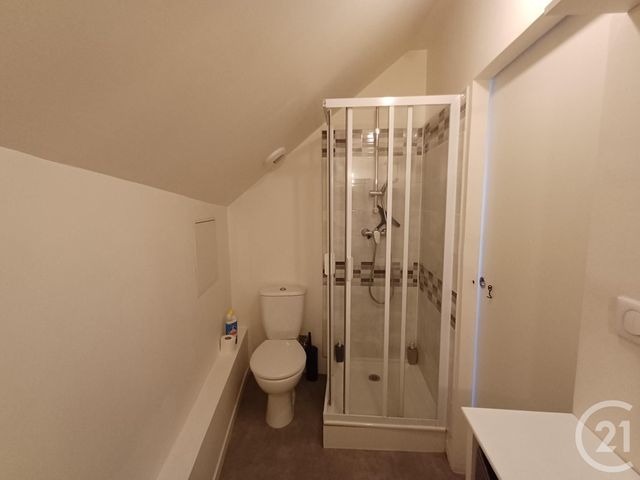 Appartement T2 à louer - 2 pièces - 31.28 m2 - CHATELLERAULT - 86 - POITOU-CHARENTES - Century 21 A.B.C.