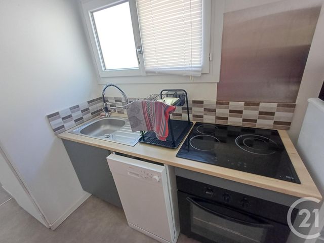 Appartement T2 à louer - 2 pièces - 31.28 m2 - CHATELLERAULT - 86 - POITOU-CHARENTES - Century 21 A.B.C.