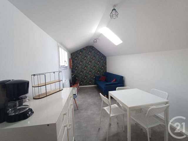 Appartement T2 à louer - 2 pièces - 31.28 m2 - CHATELLERAULT - 86 - POITOU-CHARENTES - Century 21 A.B.C.