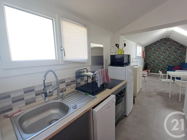 Appartement T2 à louer - 2 pièces - 31.28 m2 - CHATELLERAULT - 86 - POITOU-CHARENTES - Century 21 A.B.C.