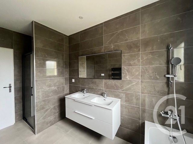 maison à vendre - 5 pièces - 128.25 m2 - CHATELLERAULT - 86 - POITOU-CHARENTES - Century 21 A.B.C.