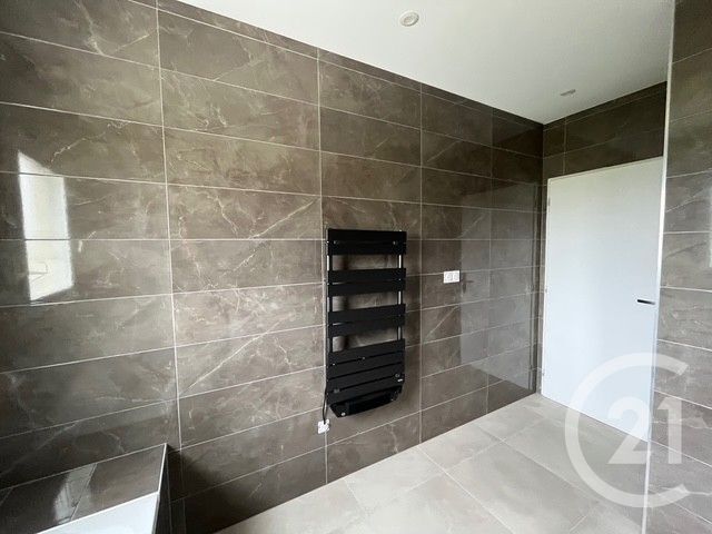 maison à vendre - 5 pièces - 128.25 m2 - CHATELLERAULT - 86 - POITOU-CHARENTES - Century 21 A.B.C.