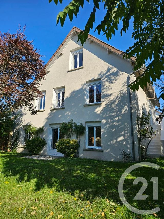 maison à vendre - 7 pièces - 246.58 m2 - CHATELLERAULT - 86 - POITOU-CHARENTES - Century 21 A.B.C.