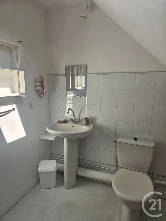 maison à vendre - 7 pièces - 246.58 m2 - CHATELLERAULT - 86 - POITOU-CHARENTES - Century 21 A.B.C.