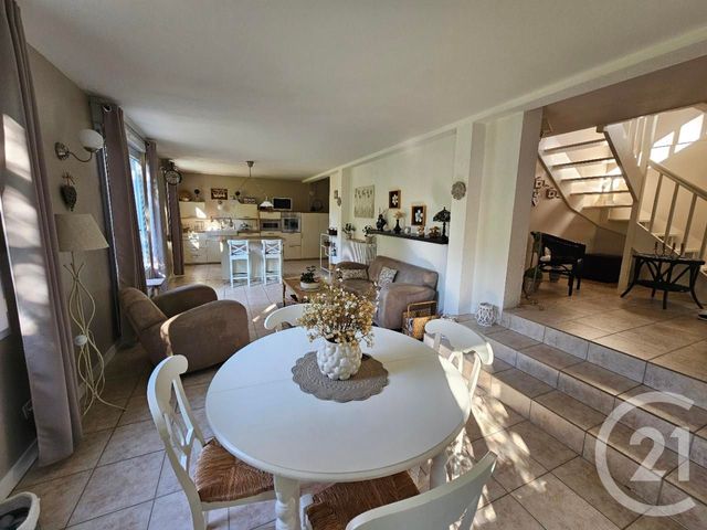 maison à vendre - 7 pièces - 246.58 m2 - CHATELLERAULT - 86 - POITOU-CHARENTES - Century 21 A.B.C.