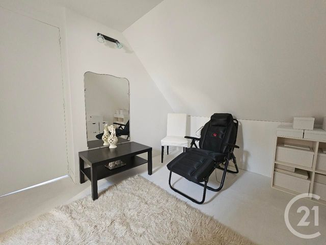 maison à vendre - 7 pièces - 246.58 m2 - CHATELLERAULT - 86 - POITOU-CHARENTES - Century 21 A.B.C.