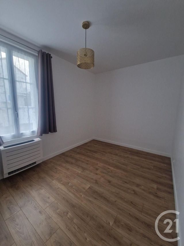 maison à vendre - 5 pièces - 114.0 m2 - CHATELLERAULT - 86 - POITOU-CHARENTES - Century 21 A.B.C.