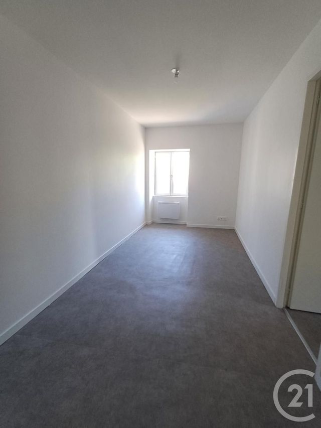 Appartement T3 à louer - 3 pièces - 66.26 m2 - CHATELLERAULT - 86 - POITOU-CHARENTES - Century 21 A.B.C.