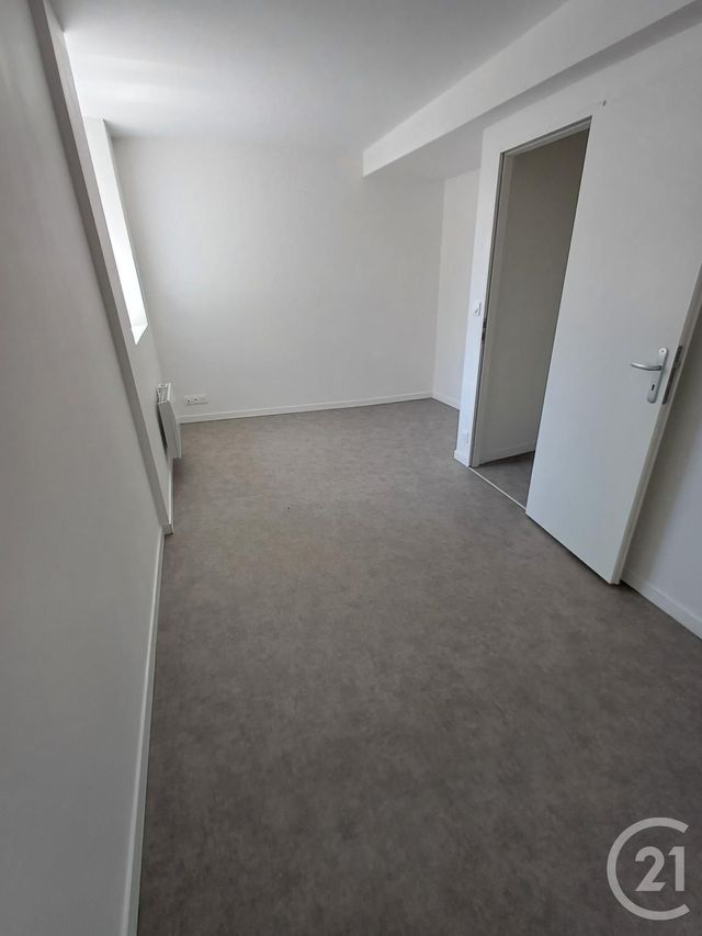 Appartement T3 à louer - 3 pièces - 66.26 m2 - CHATELLERAULT - 86 - POITOU-CHARENTES - Century 21 A.B.C.